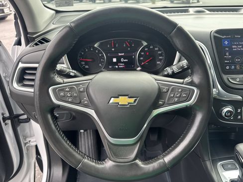 Certified 2022 Chevrolet Equinox LT AWD/4WD image 11
