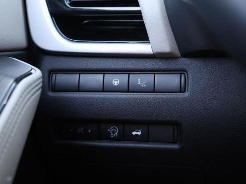Certified 2025 Nissan Rogue SL w/ Tech Package AWD/4WD image 21