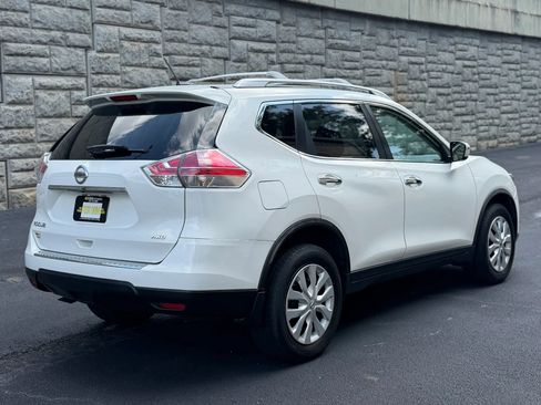 Used 2016 Nissan Rogue S w/ Appearance Package AWD/4WD image 6