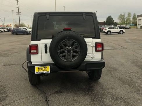 Used 2025 Jeep Wrangler Unlimited Sport AWD/4WD image 7