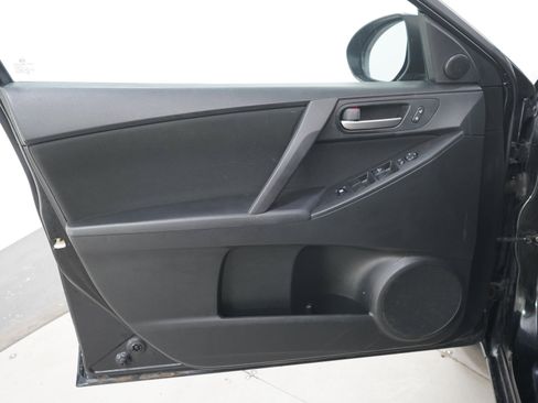 Used 2012 MAZDA MAZDA3 i Touring FWD image 19