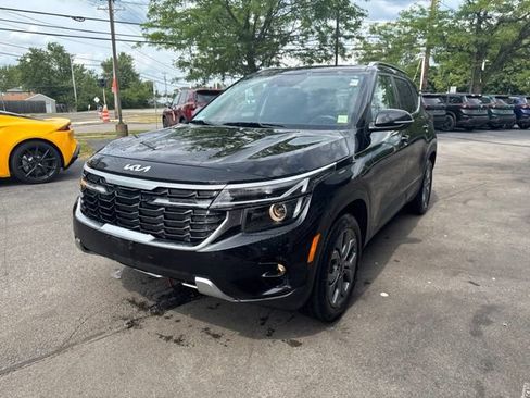 Used 2024 Kia Seltos S AWD/4WD image 5