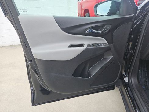 Used 2024 Chevrolet Equinox LS w/ LS Convenience Package FWD image 21