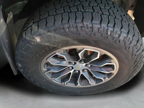 Used 2019 Chevrolet Colorado ZR2 w/ LPO, Power Package AWD/4WD image 8