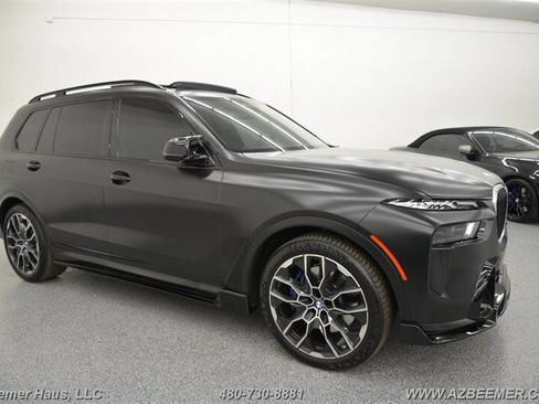 Used 2023 BMW X7 M60i w/ Climate Comfort Package image 8