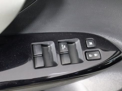 Used 2024 Mitsubishi Eclipse Cross LE AWD/4WD image 19