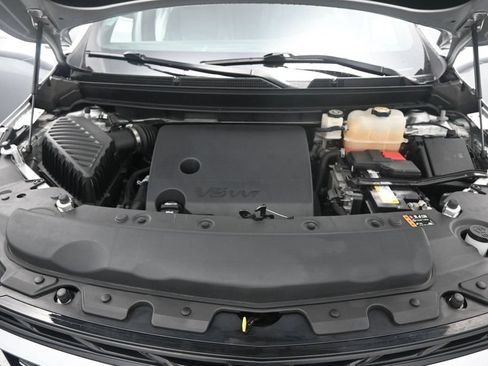 Used 2022 Buick Enclave Premium FWD image 12