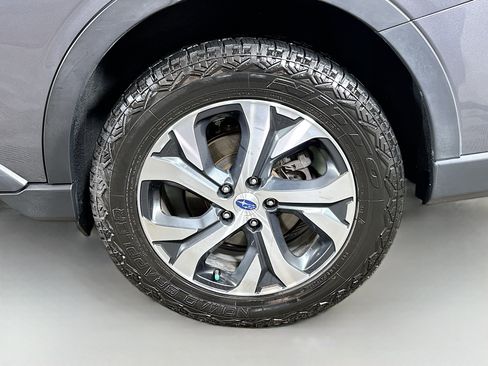 Used 2021 Subaru Outback Touring XT AWD/4WD image 31