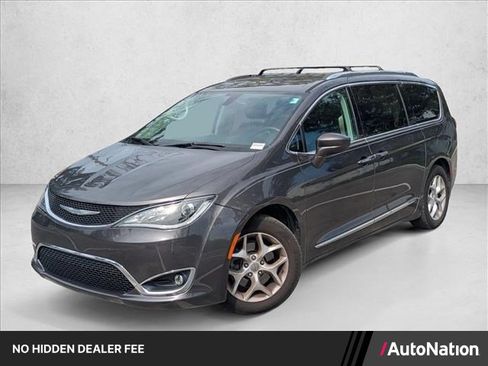 Used 2017 Chrysler Pacifica Touring-L Plus w/ Tire & Wheel Group FWD image 1