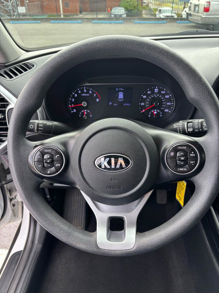 Used 2020 Kia Soul LX FWD image 12