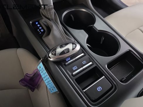 Certified 2025 Hyundai Sonata SE image 24