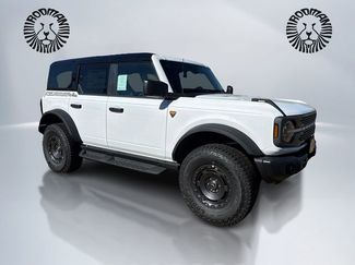 New 2025 Ford Bronco Badlands w/ Sasquatch Package AWD/4WD video 3