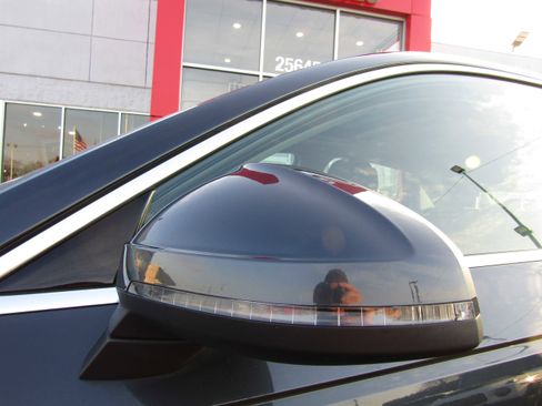 Used 2018 Audi A4 2.0T Premium Plus image 29