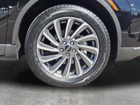 Used 2025 Lincoln Corsair Reserve AWD/4WD image 53
