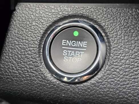 Certified 2018 Ford F150 Platinum w/ Technology Package image 15