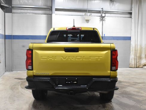 Used 2023 Chevrolet Colorado Z71 w/ Z71 Convenience Package 2 image 25