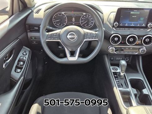 Used 2024 Nissan Sentra SV FWD image 11