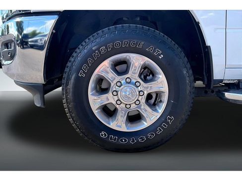 Used 2025 RAM 2500 Big Horn AWD/4WD image 35