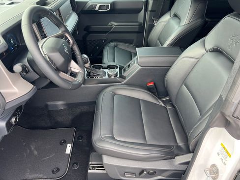 New 2026 Ford Bronco Outer Banks image 41