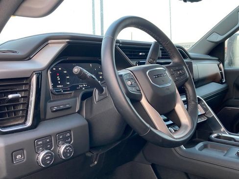 Used 2024 GMC Sierra 2500 Denali w/ Denali Reserve Package AWD/4WD image 9