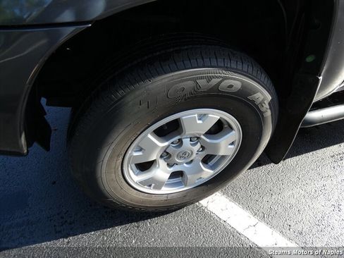 Used 2014 Toyota Tacoma PreRunner w/ SR5 Package image 19