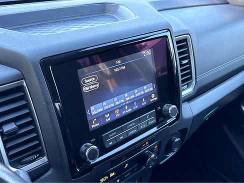 Used 2022 Nissan Frontier SV image 6