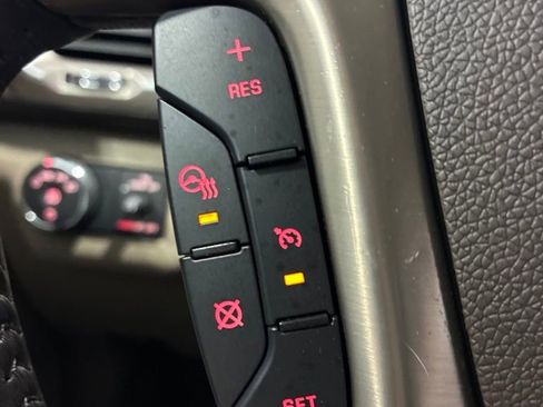 Used 2016 GMC Acadia Denali AWD/4WD image 24