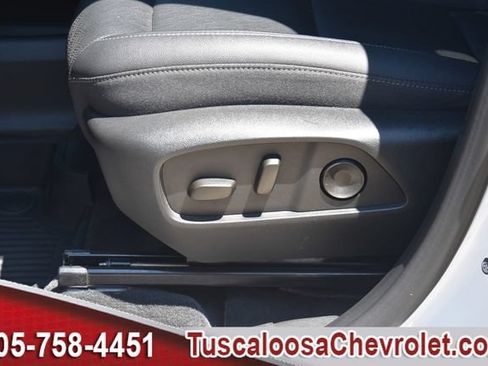 Used 2026 Chevrolet Equinox LT w/ Convenience Package II FWD image 22