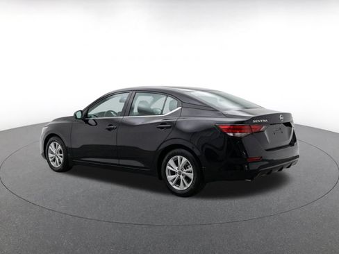 Used 2025 Nissan Sentra S FWD image 5