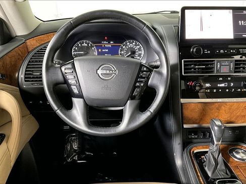 Used 2023 Nissan Armada SL w/ Captain's Chairs Package image 5