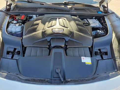 Used 2023 Porsche Cayenne S w/ Premium Package Plus AWD/4WD image 16
