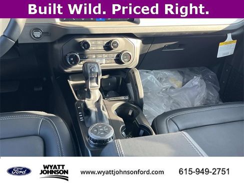 New 2025 Ford Bronco Outer Banks w/ Sasquatch Package image 15