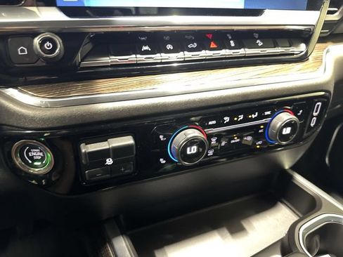 Certified 2024 Chevrolet Silverado 1500 LT Trail Boss w/ Convenience Package II AWD/4WD image 19