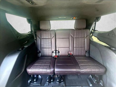 Used 2023 Cadillac Escalade Sport Platinum w/ LPO, ONYX Package AWD/4WD image 30