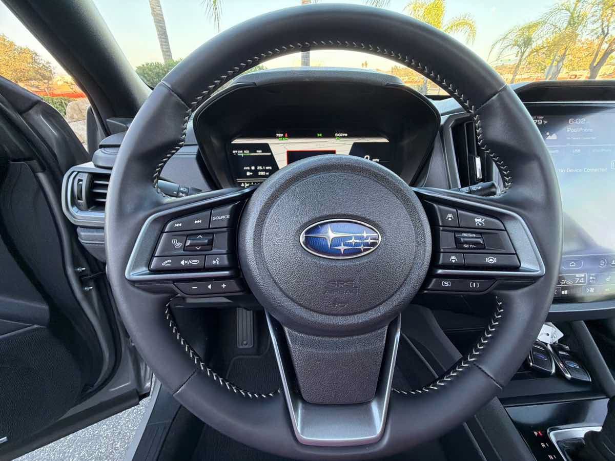 Used 2025 Subaru Forester Limited AWD/4WD image 33