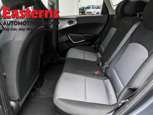 Used 2023 Kia Soul LX w/ LX Technology Package image 21