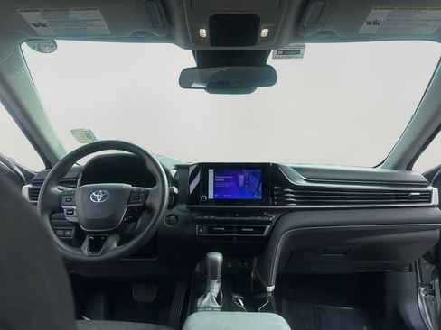 Used 2025 Toyota Camry LE FWD image 10