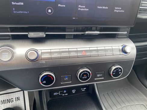 Certified 2024 Hyundai Kona SE AWD/4WD image 18