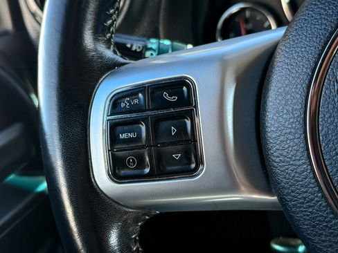 Used 2018 Jeep Wrangler Sport image 22