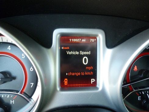Used 2018 Dodge Journey SE w/ Connectivity Group FWD image 13