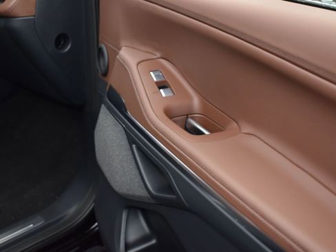 New 2025 Lincoln Navigator Reserve image 17