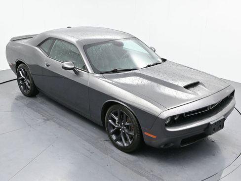Used 2022 Dodge Challenger GT RWD image 31