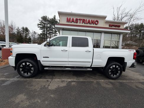 Used 2015 Chevrolet Silverado 2500 High Country image 12