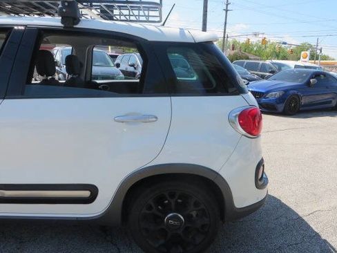 Used 2014 FIAT 500L Trekking w/ Popular Equipment Group FWD image 33