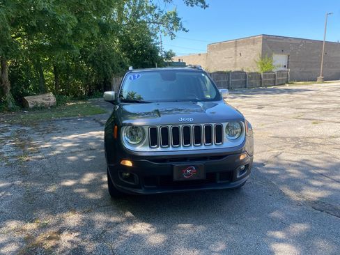 Used 2017 Jeep Renegade Limited AWD/4WD image 8
