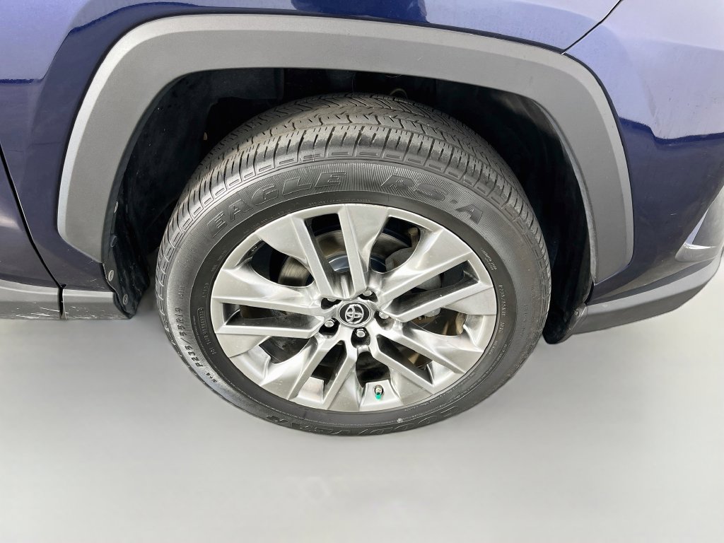 Used 2019 Toyota RAV4 Limited w/ Cold Weather Package FWD image 37