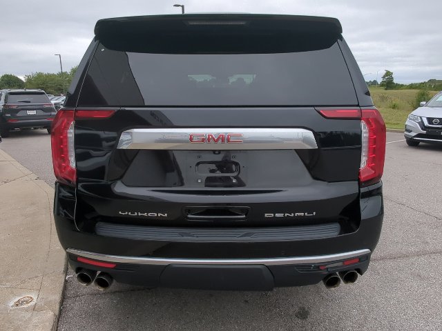 Used 2023 GMC Yukon XL Denali AWD/4WD image 32