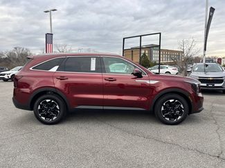 New 2025 Kia Sorento S w/ Panoramic Sunroof Package video 2