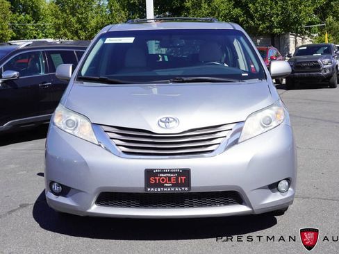 Used 2015 Toyota Sienna XLE w/ XLE Navigation Package AWD/4WD image 3