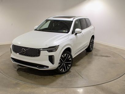 New 2025 Volvo XC90 T8 Plus w/ Protection Package